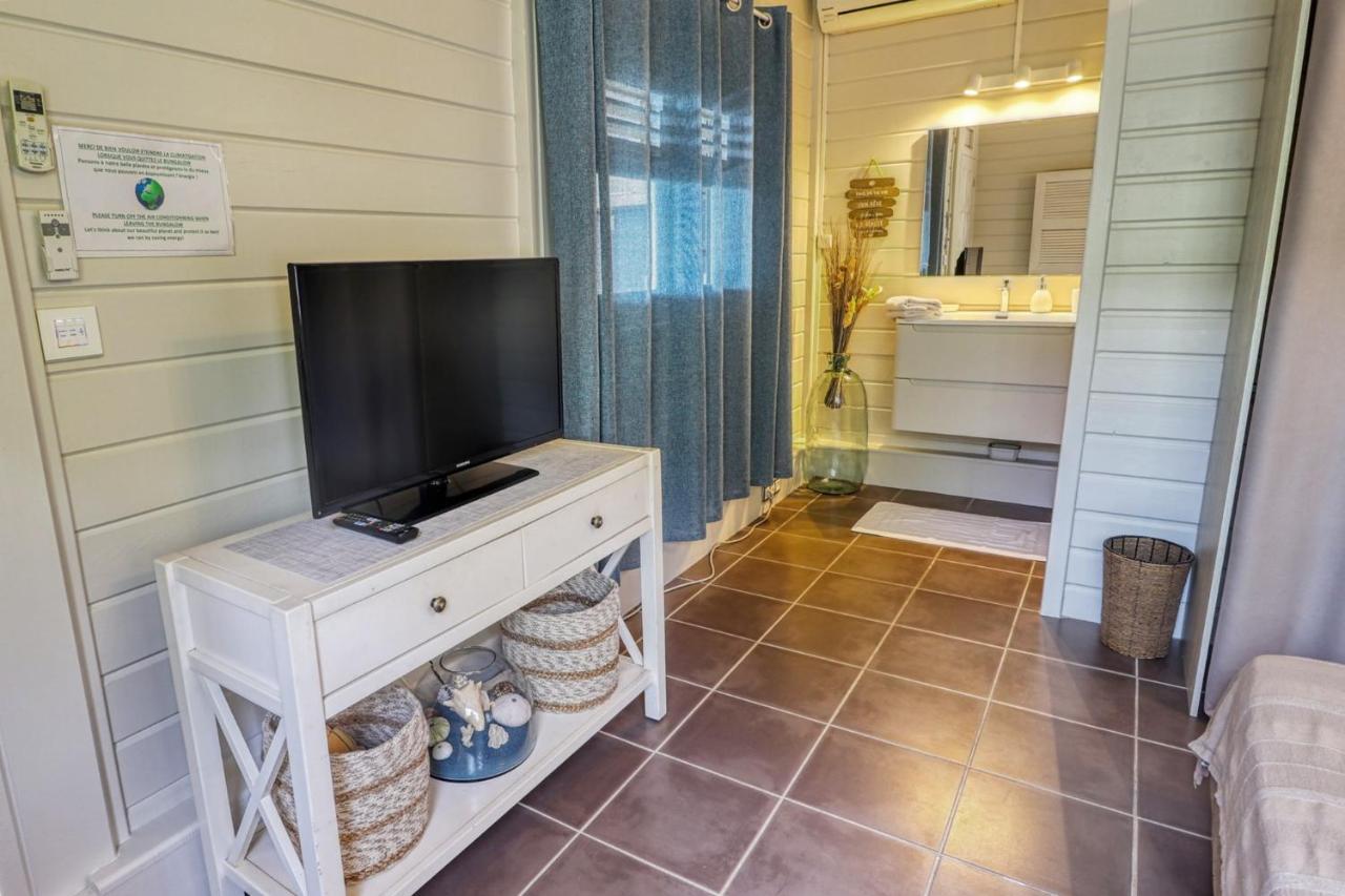 Bungalow Proche Plage Сен-Лу Екстериор снимка